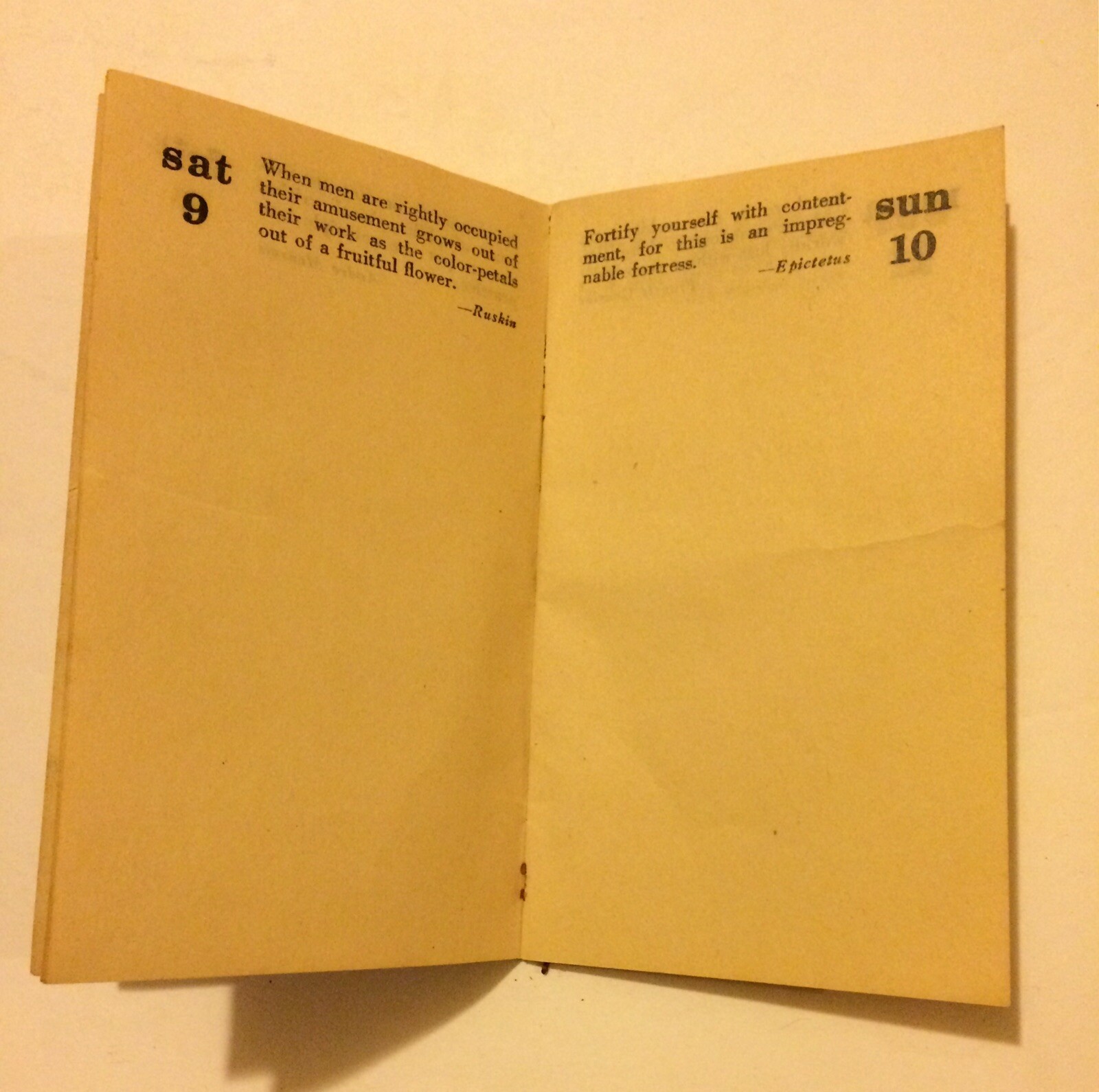 1949 “Your Quaker Friendly Daily Reminder” Booklet Quaker Rubber Corporation