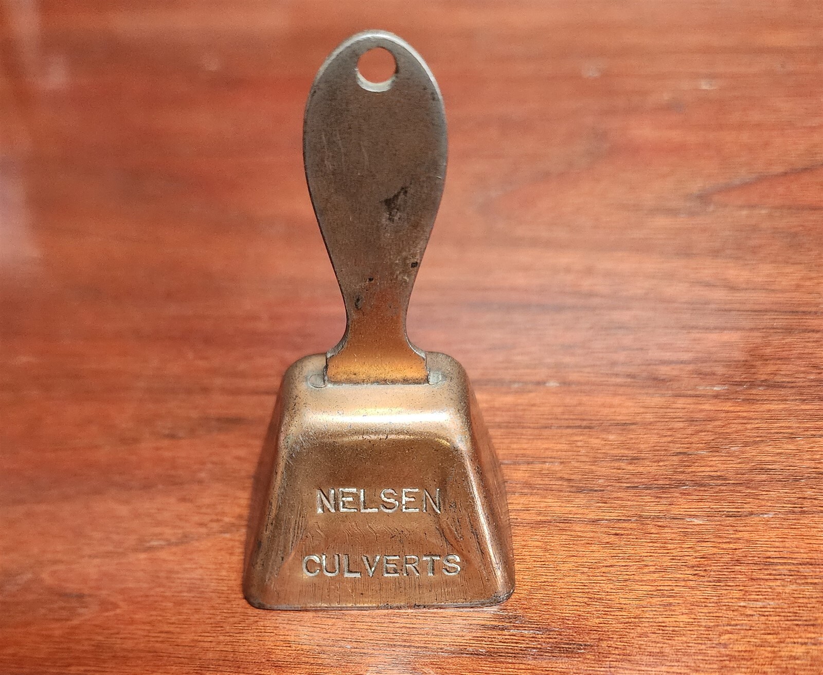 VINTAGE NELSEN CONCRETE CULVERT COMPANY COPPER BELL PONTIAC ILLINOIS 3.25″ TALL