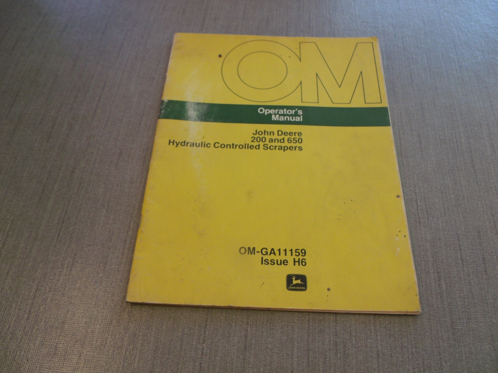 COLLECTIBLE JOHN DEERE 200 AND 650 HYDRAULIC CONTROLLED SCRAPERS OPERATOR MANUAL