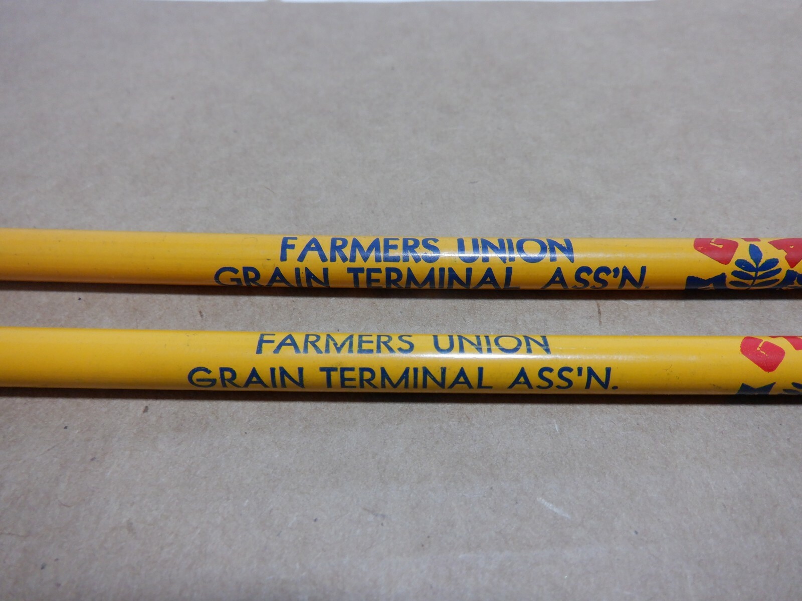 VINTAGE FARMERS UNION GRAIN TERMINAL ASS’N GTA PENCILS DIFFERENT UNSHARPENED NOS