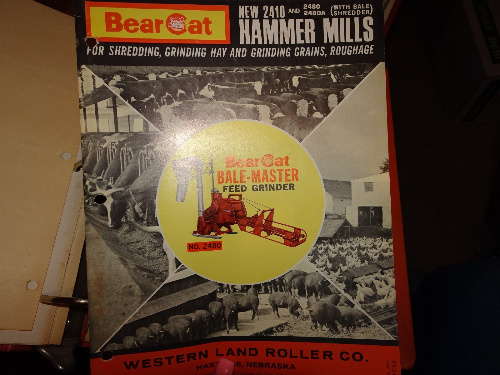 Farm Equipment Brochure – Bear Cat – 12B Burr Type Feed Grinder c1959