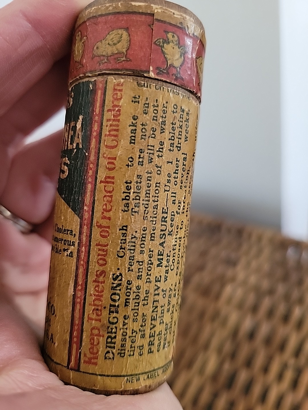 Antique Conkeys White Diarrhea Tablets Chicks Farm Medicine Rare Wood Bottle SEE