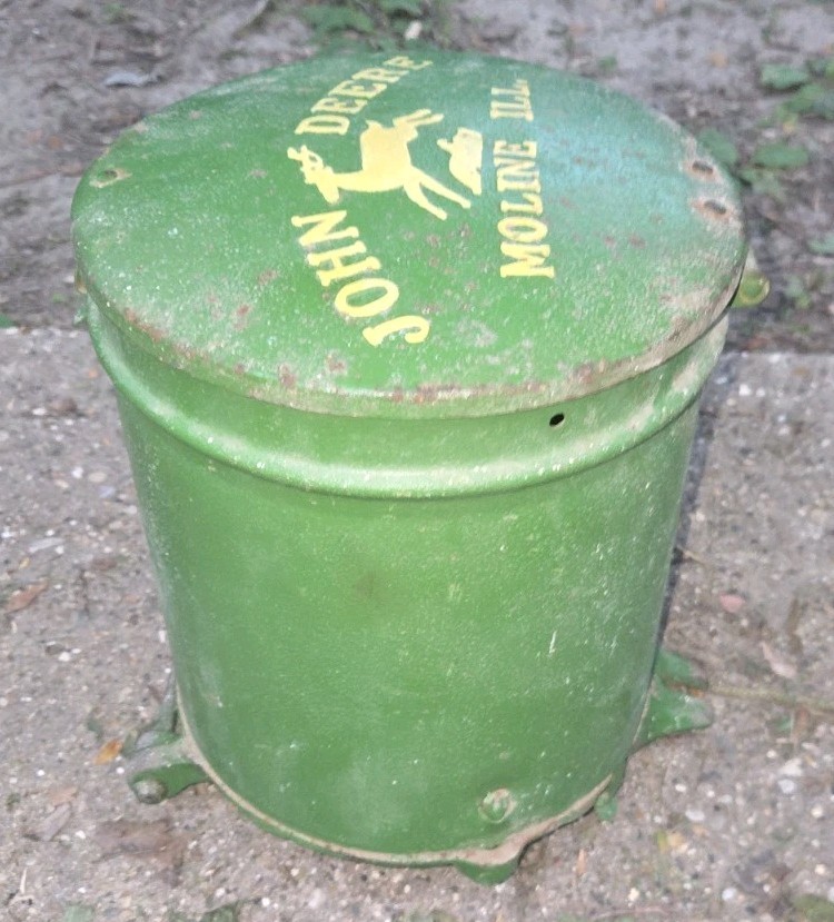 John Deere Moline ILL Cast Iron Corn Planter Seed Box & Lid Farm Sign Y2596 – B