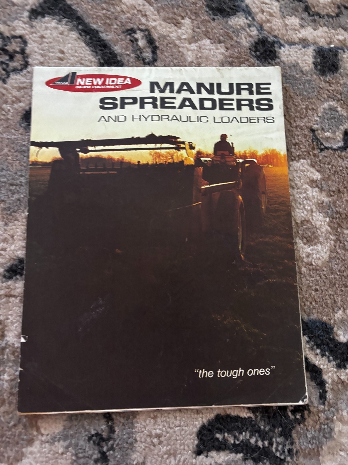 New Idea Manure Spreaders For 1971 Brochure DCPA26