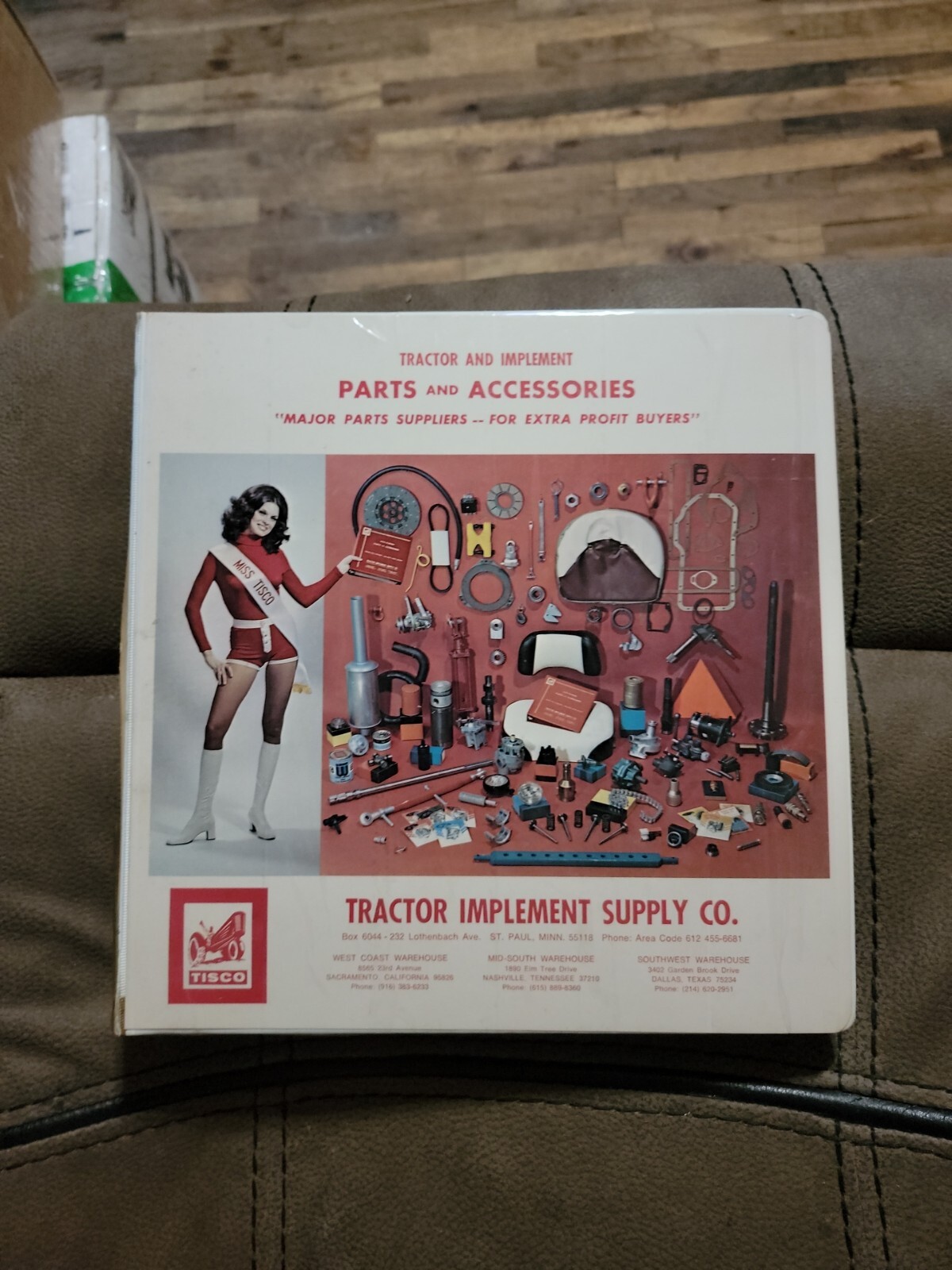 VINTAGE TRACTOR IMPLEMENT SUPPLY CO. 1970S