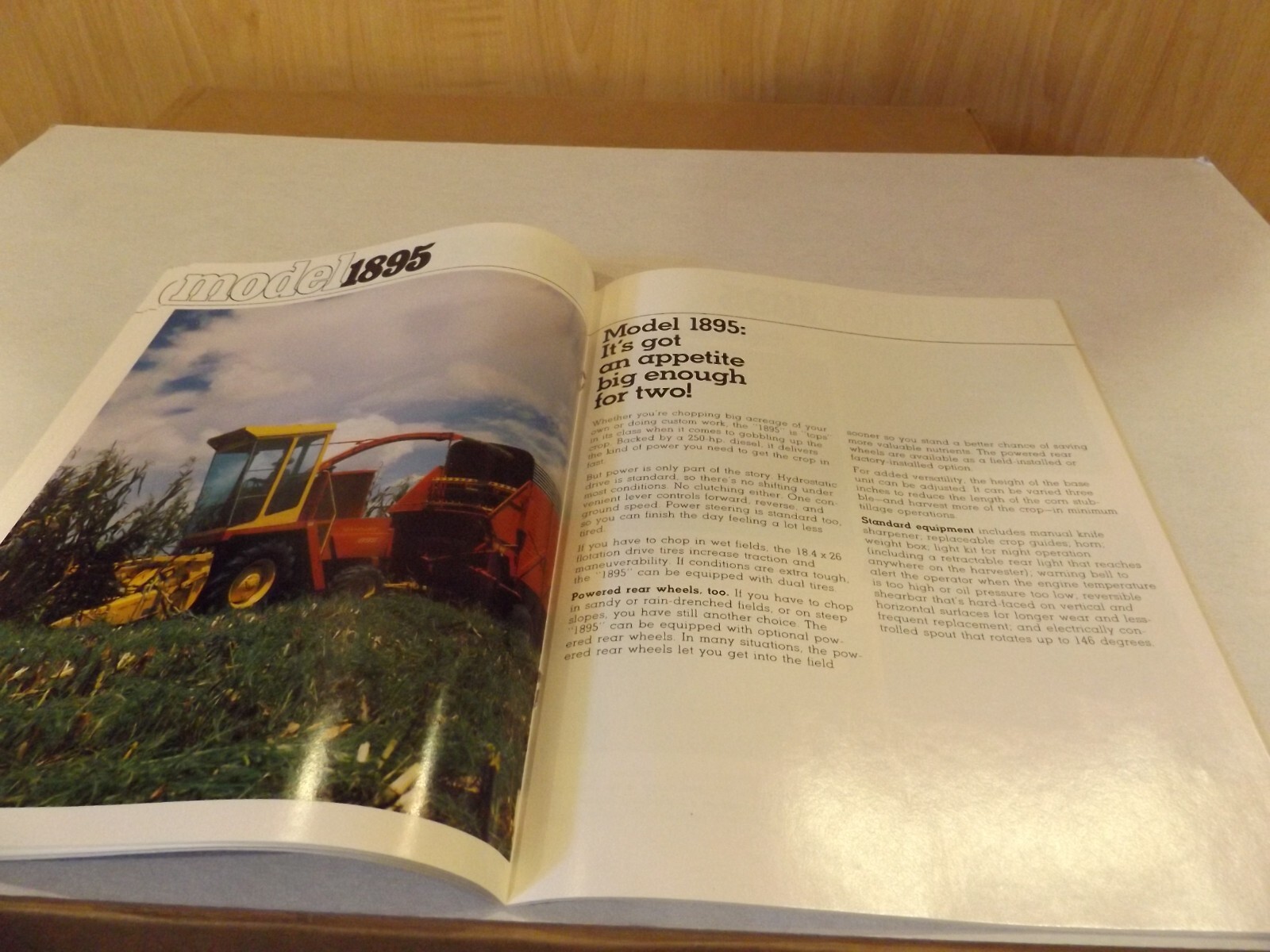 1980 SPERRY NEW HOLLAND FORAGE EQUIPMENT. LIT # 31000802 4-80