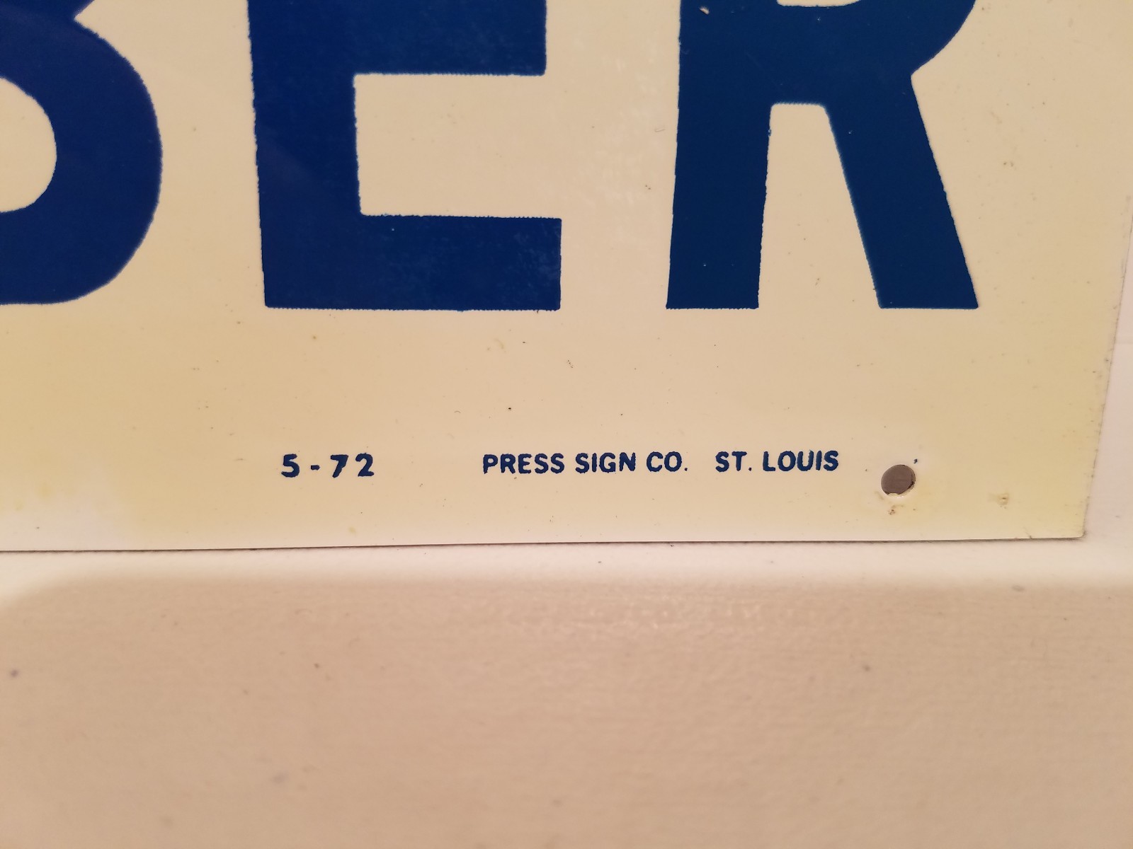 1972 KANSAS FARM BUREAU $500 REWARD SIGN – NEW OLD STOCK