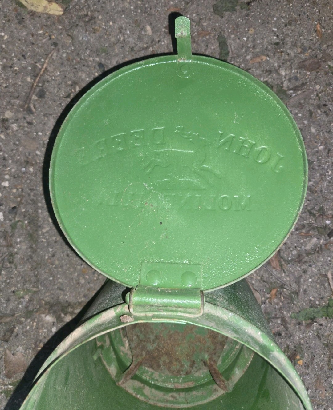 John Deere Moline ILL Cast Iron Corn Planter Seed Box & Lid Farm Sign Y2596 – B