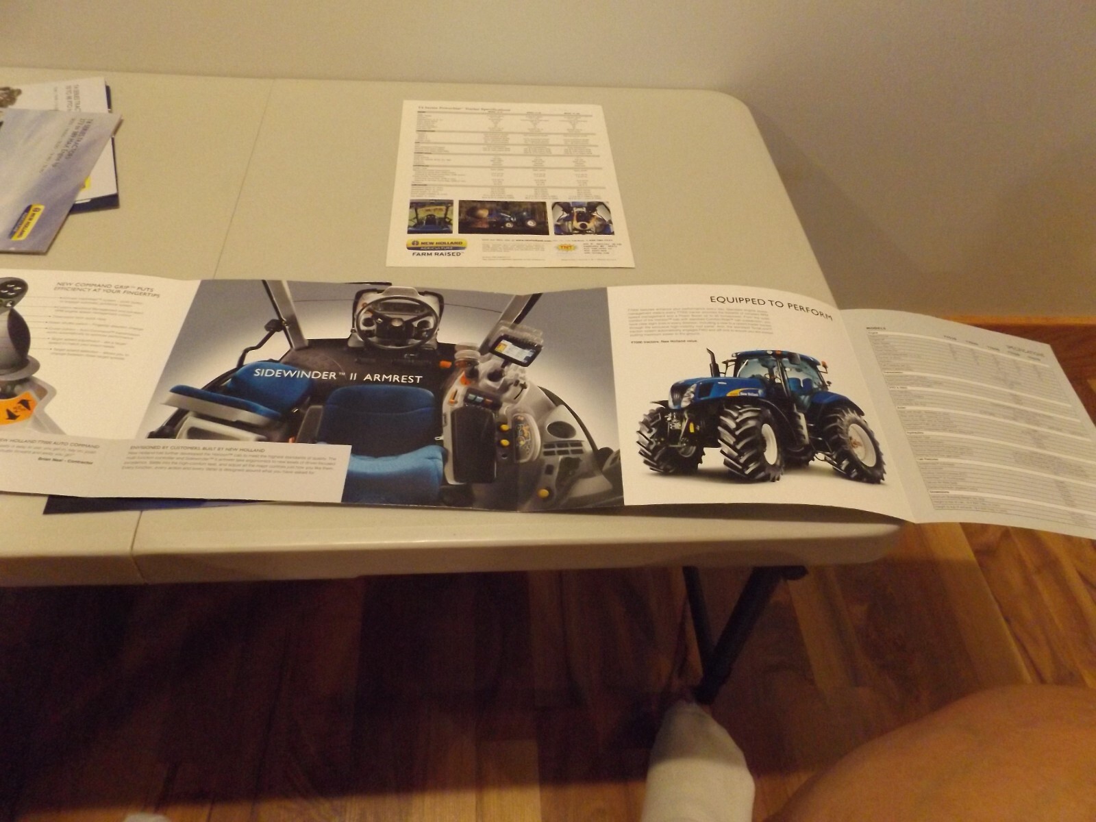 3-pc. NEW HOLLAND T7000 AUTO COMMAND,T4 SERIES, T8- T9 KNOW HOW, BRAIN /BRAWN