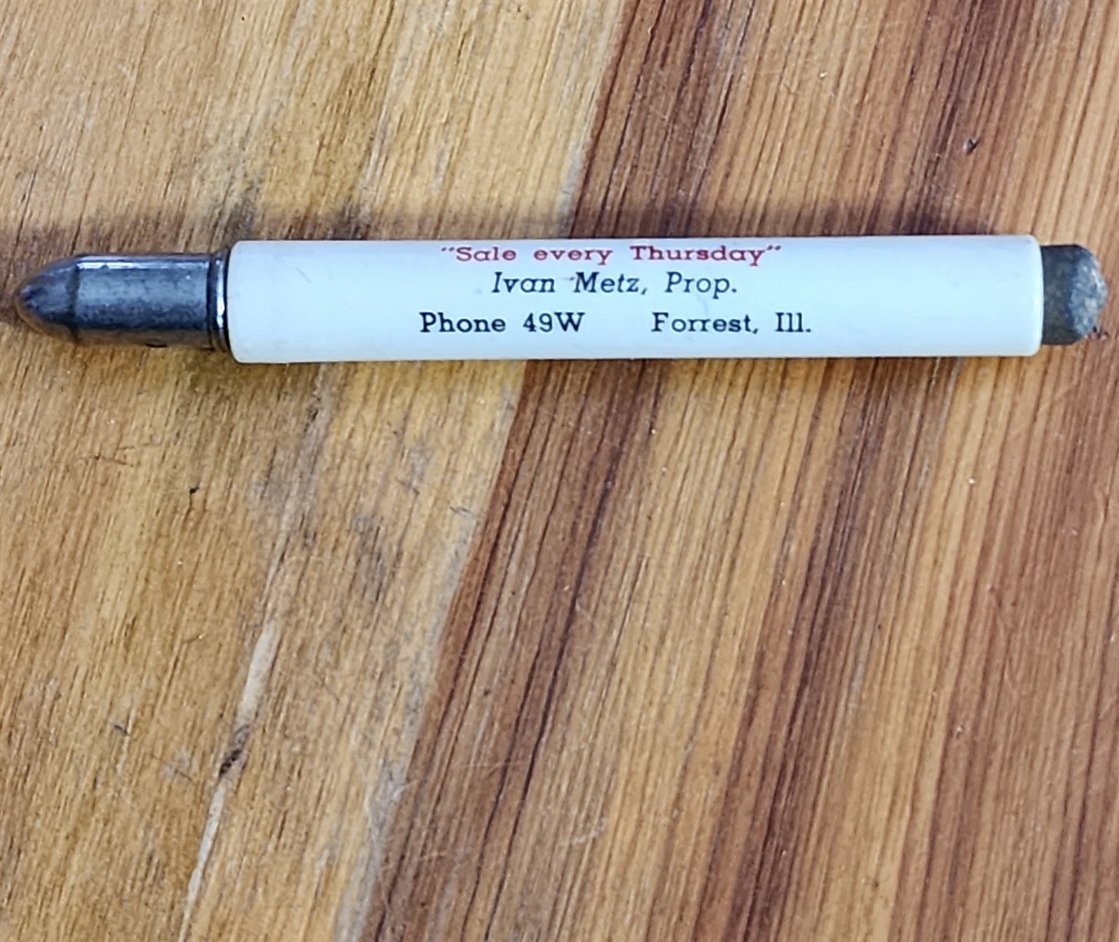 VINTAGE FORREST LIVESTOCK SALES BULLET “PENCIL” PEN IVAN METZ PHONE 49W