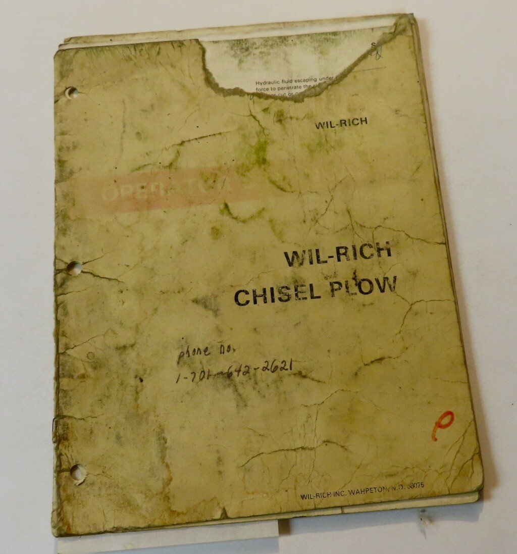 WIL-RICH Chisel Plow Operators Manual