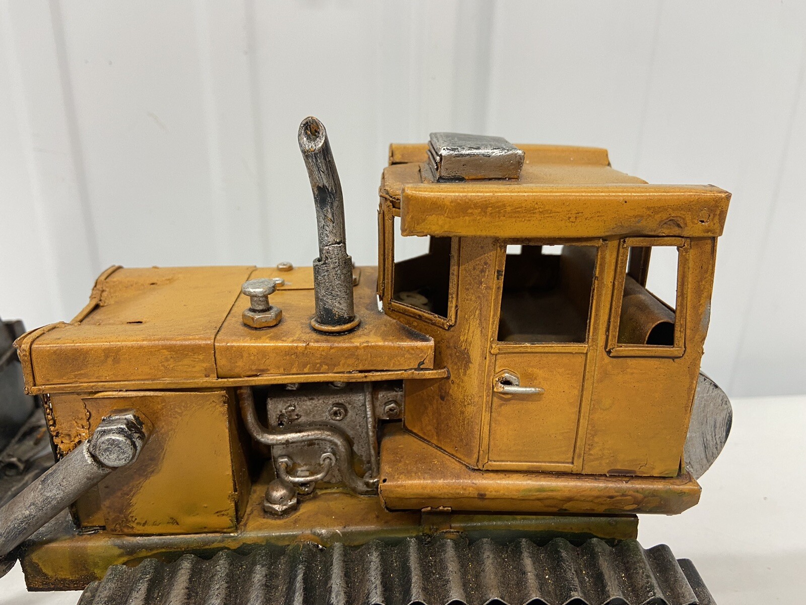 Vintage Bulldozer Metal Scale Model 10″ Collector Construction Bulldozer