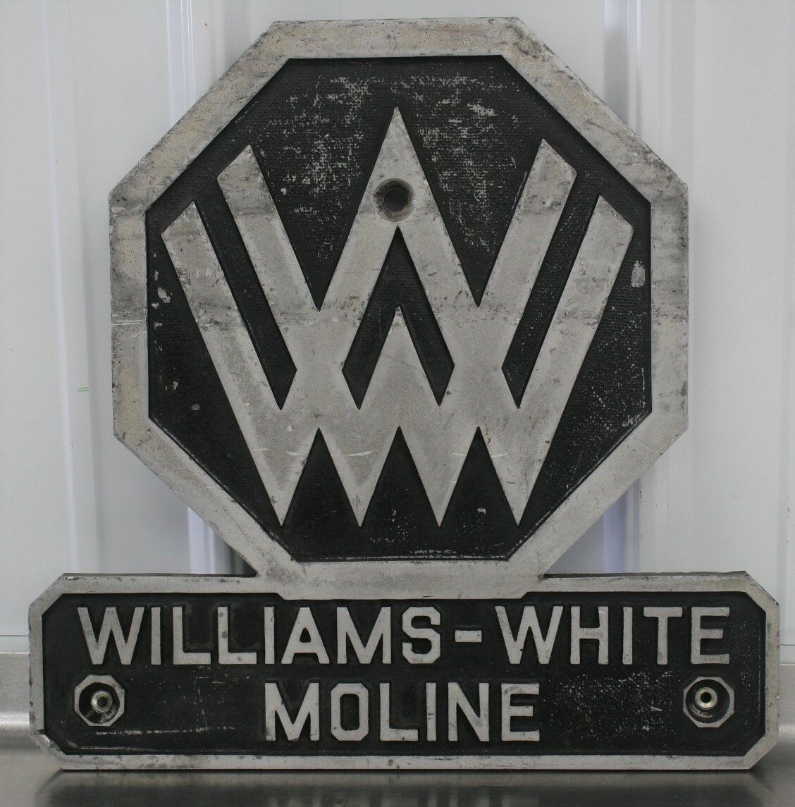 Heavy Aluminum William’s White Moline Sign Equipment Plate 15″ x 15″ RARE UNIQUE