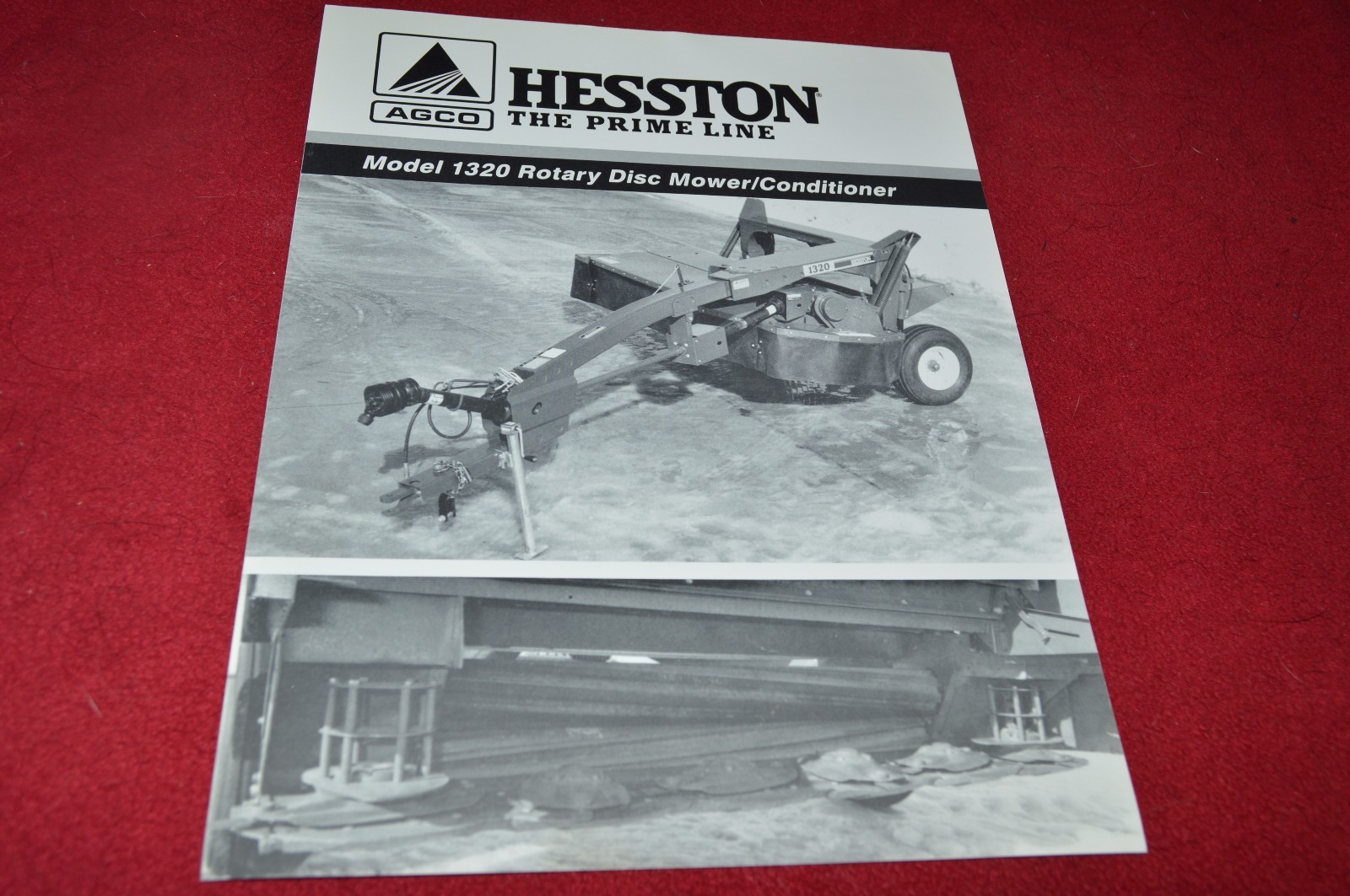 Hesston 1320 Disc Mower Conditioner Dealer’s Brochure YABE14