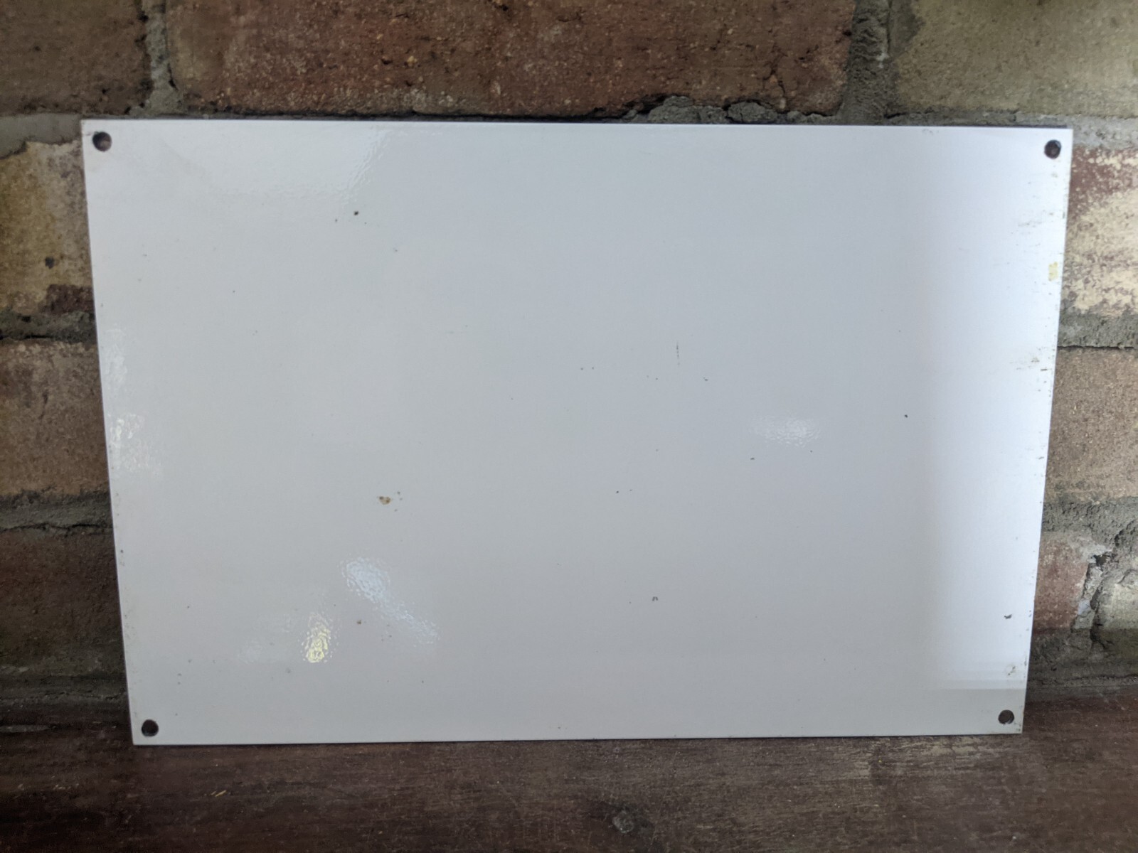 VINTAGE WHEEL HORSE FACTORY ACCESSORIES PORCELAIN METAL SIGN 12″ X 8″