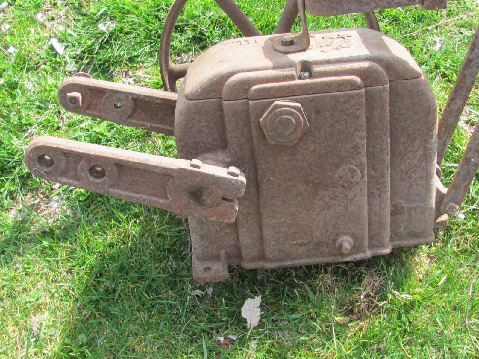 VINTAGE BLUE STAR GALVA ILLINOIS ELECTRIC MOTOR DRIVE WATER PUMP NO SHIPPING