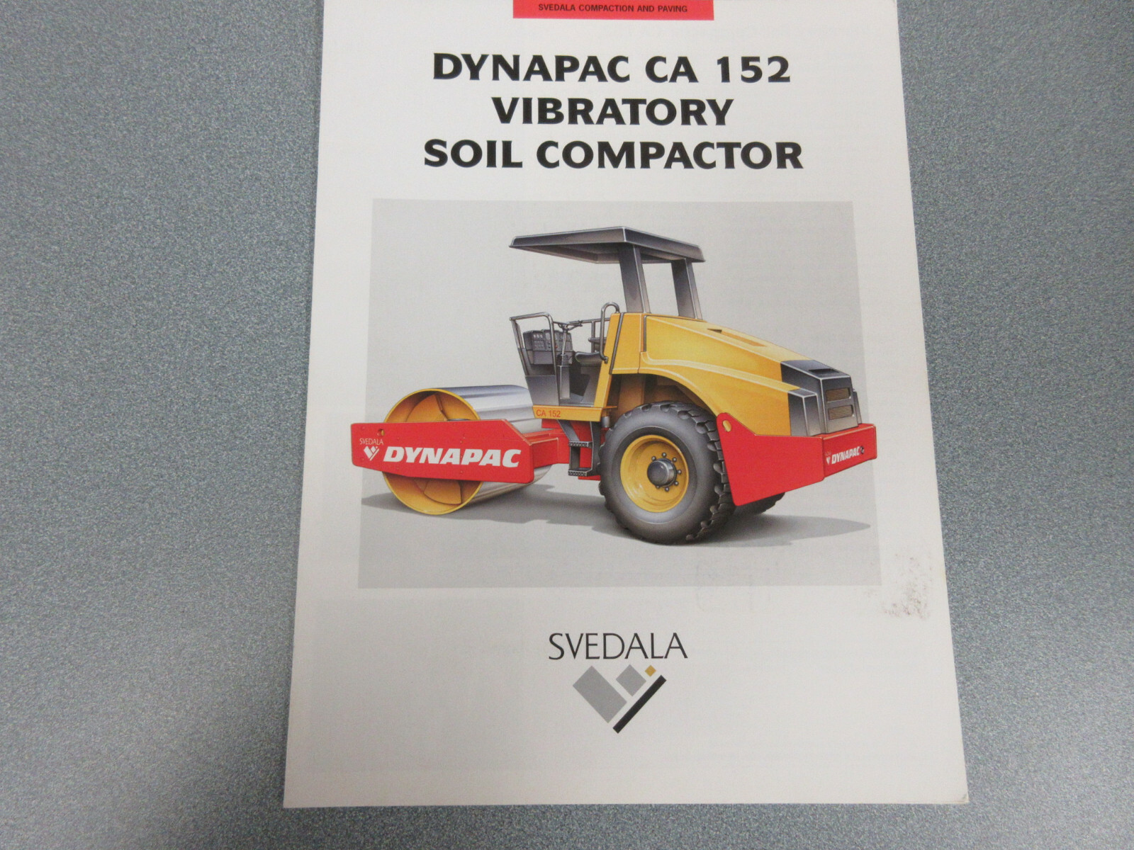 Dynapac CA152 Roller Compactor Brochure 4 Page