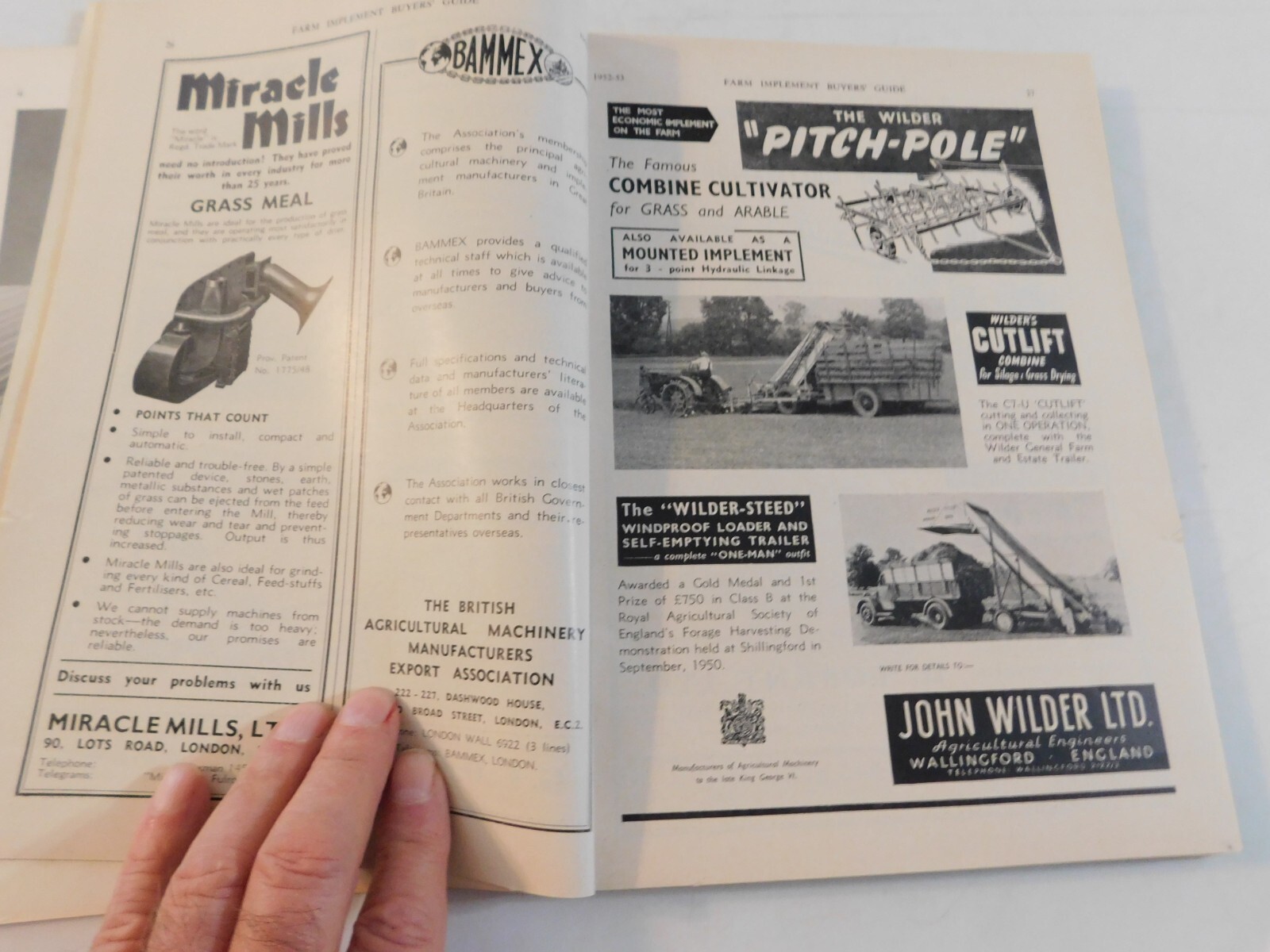 1952-53 FARM IMPLEMENT BUYER’S GUIDE ENGLAND WINNROWERS LAND ROLLERS TEA CUTTERS