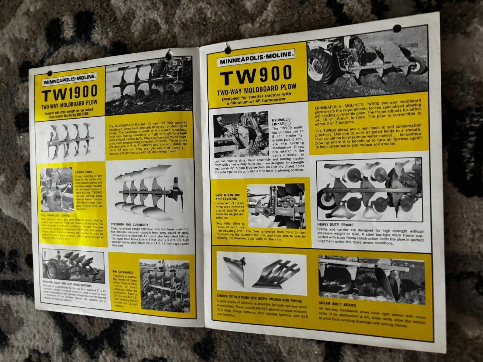 Minneapolis Moline 1900 900 Two Way Mold Board Plows Brochure DCPA26