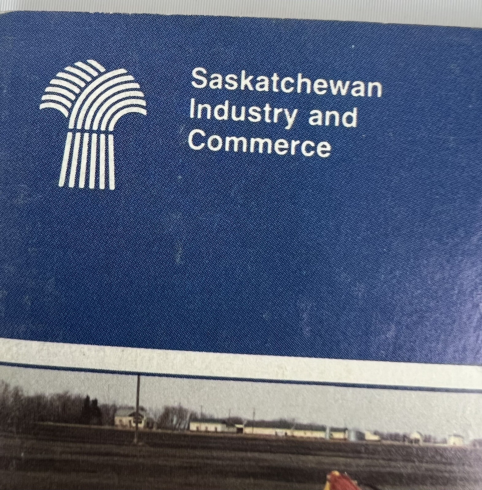 1983 Saskatchewan CANADA Implement Buyer’s Guide Brochure Catalog AGRICULTURAL
