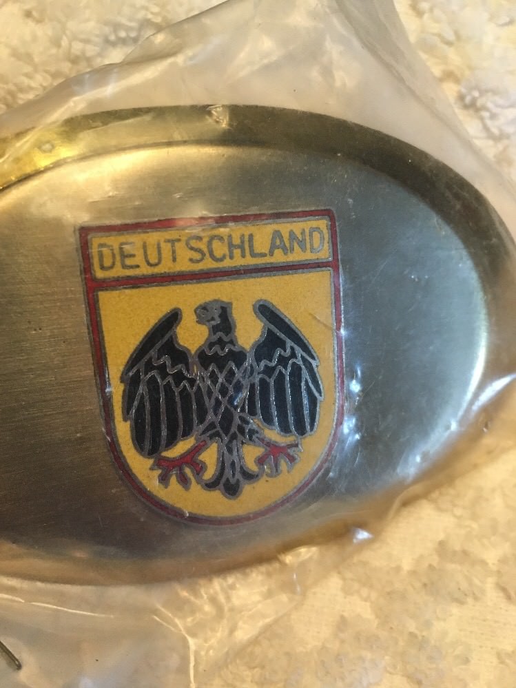 NEW Deutschland Enamel COLLECTOR BELT BUCKLE~Yellow/Black~HOOVER’S MFG. CO