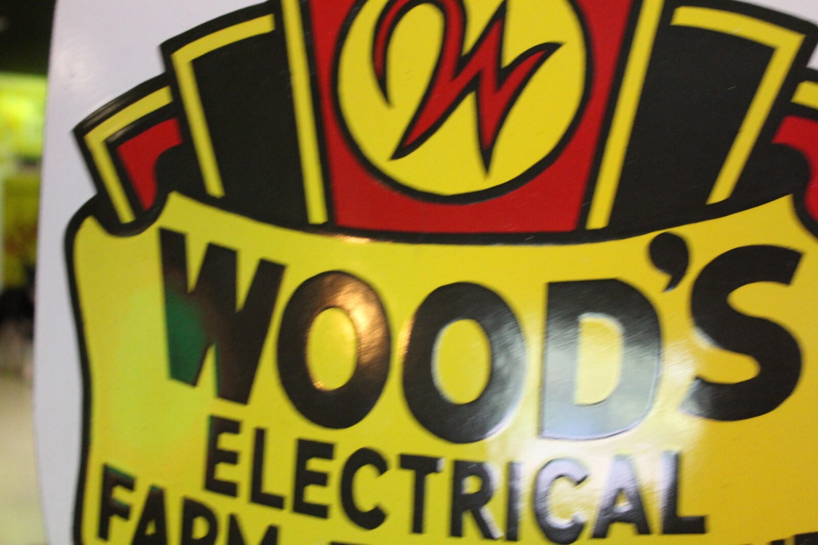 RARE 1950s WOOD’S ELECTRICAL FARM EQUIPMENT PORCELAIN METAL DEALER SIGN MILK COW