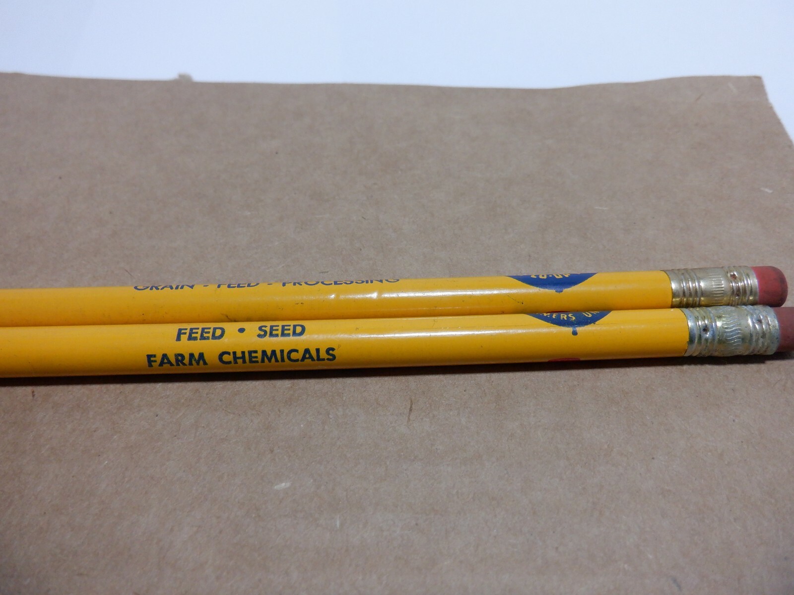 VINTAGE FARMERS UNION GRAIN TERMINAL ASS’N GTA PENCILS DIFFERENT UNSHARPENED NOS