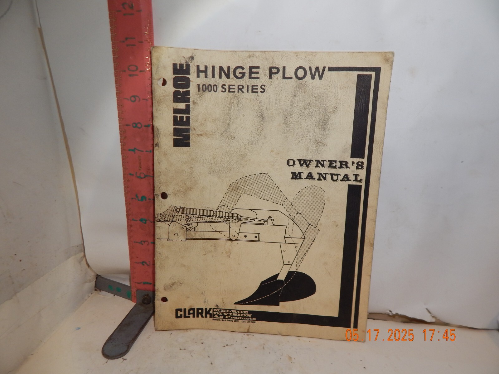 Clark Melroe 1000 series hinge plow- Owner’s Manual 1978 edition