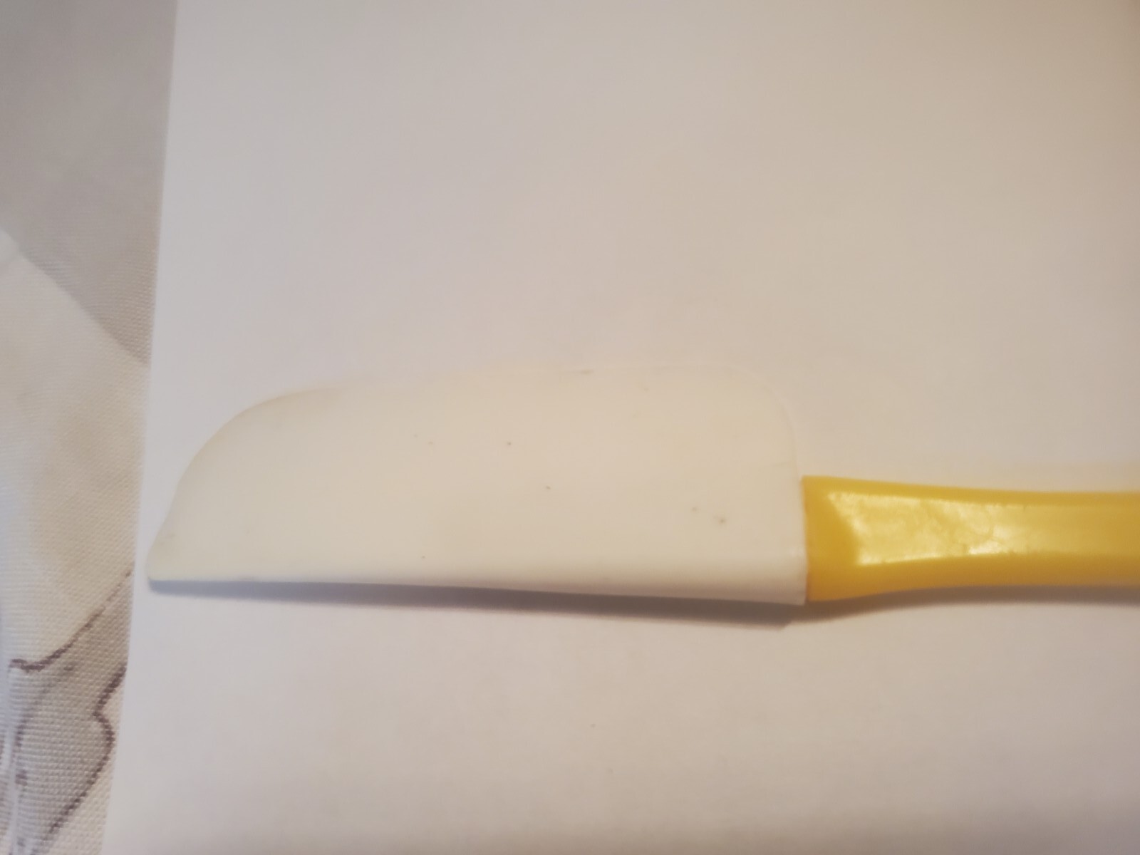 10″ plastic spatula stork hatchery Fredericksburg iowa drape welp line layers