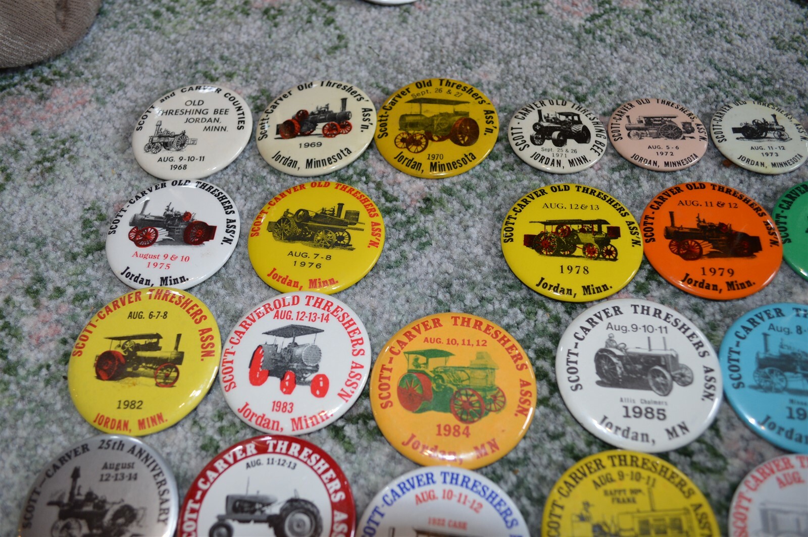 36 Scott Carver Threshers Assoc Threshing Bee Tractor Jordan Buttons 1968-2011