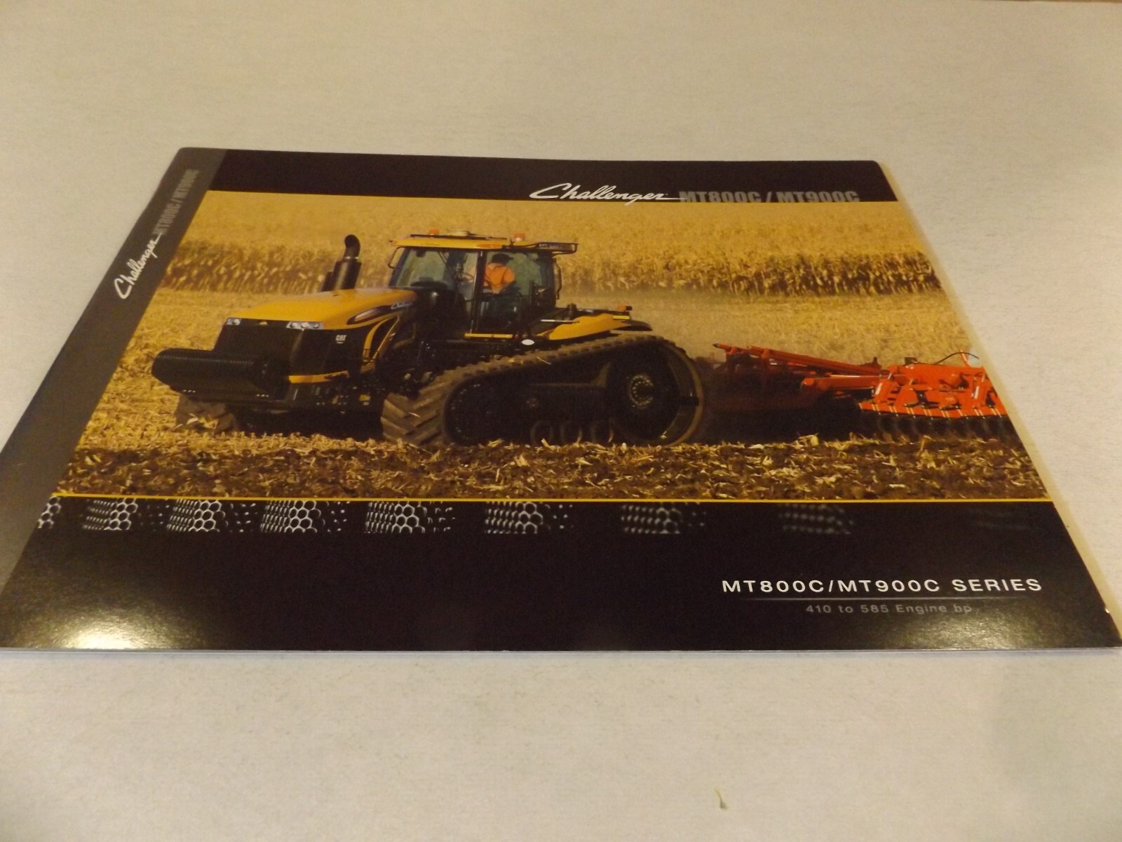 CHALLENGER MT800C MT900C SERIES TRACTOR, LIT # CH101609R 2011