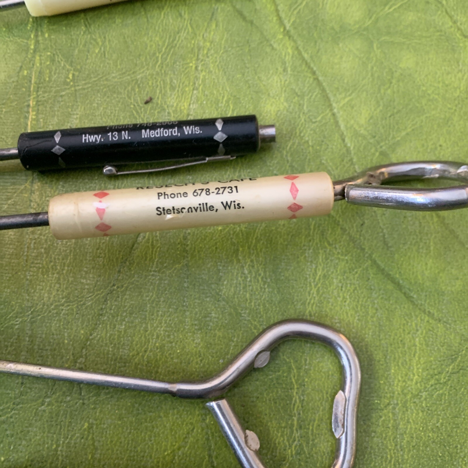 Vintage Wisconsin Pocket SCREWDRIVERS READY TOOL USA Philgas Blacksmith Paint
