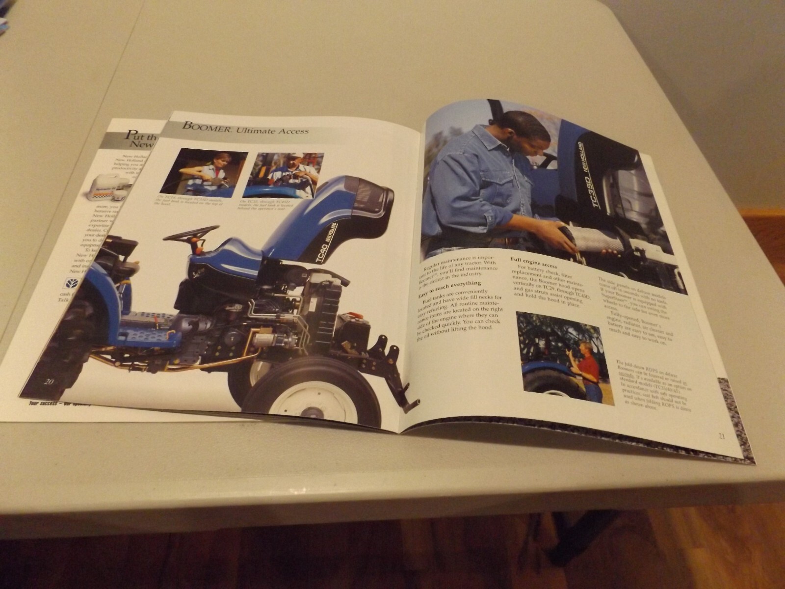 2-pc. NEW HOLLAND BOOMER COMPACT TRACTORS, LIT # 31001882, 31003010 2003