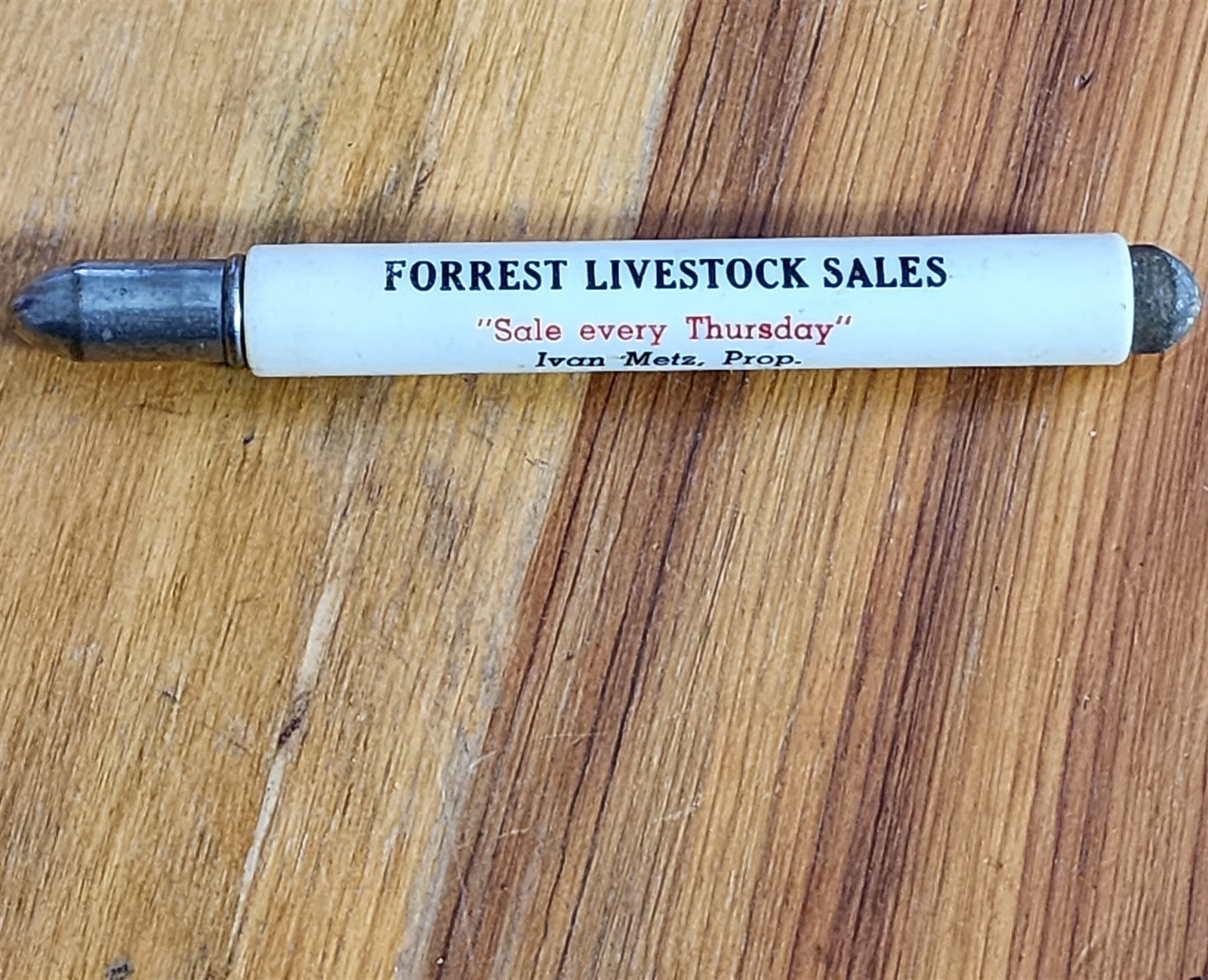 VINTAGE FORREST LIVESTOCK SALES BULLET “PENCIL” PEN IVAN METZ PHONE 49W