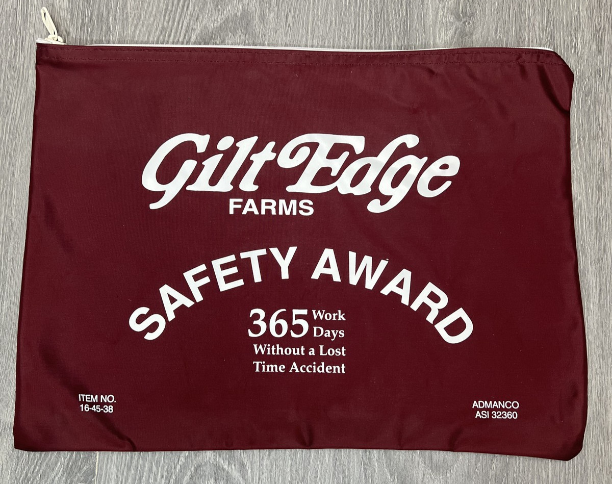 Gilt Edge Farms Safety Award 365 Days Without Lost Time Accident Pouch Bag