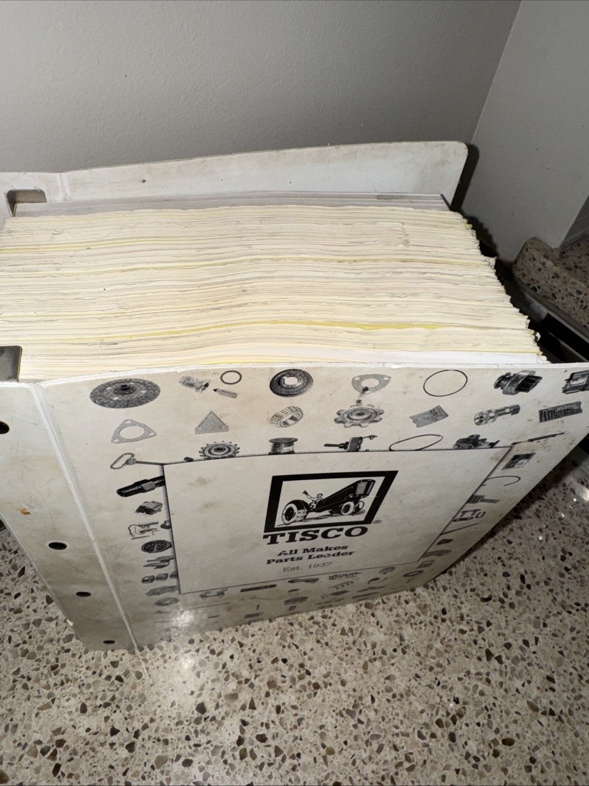 Huge VTG Woods Tisco Tractor Implement Supply Co 12×10” Binder 15 Lbs 1994-2002