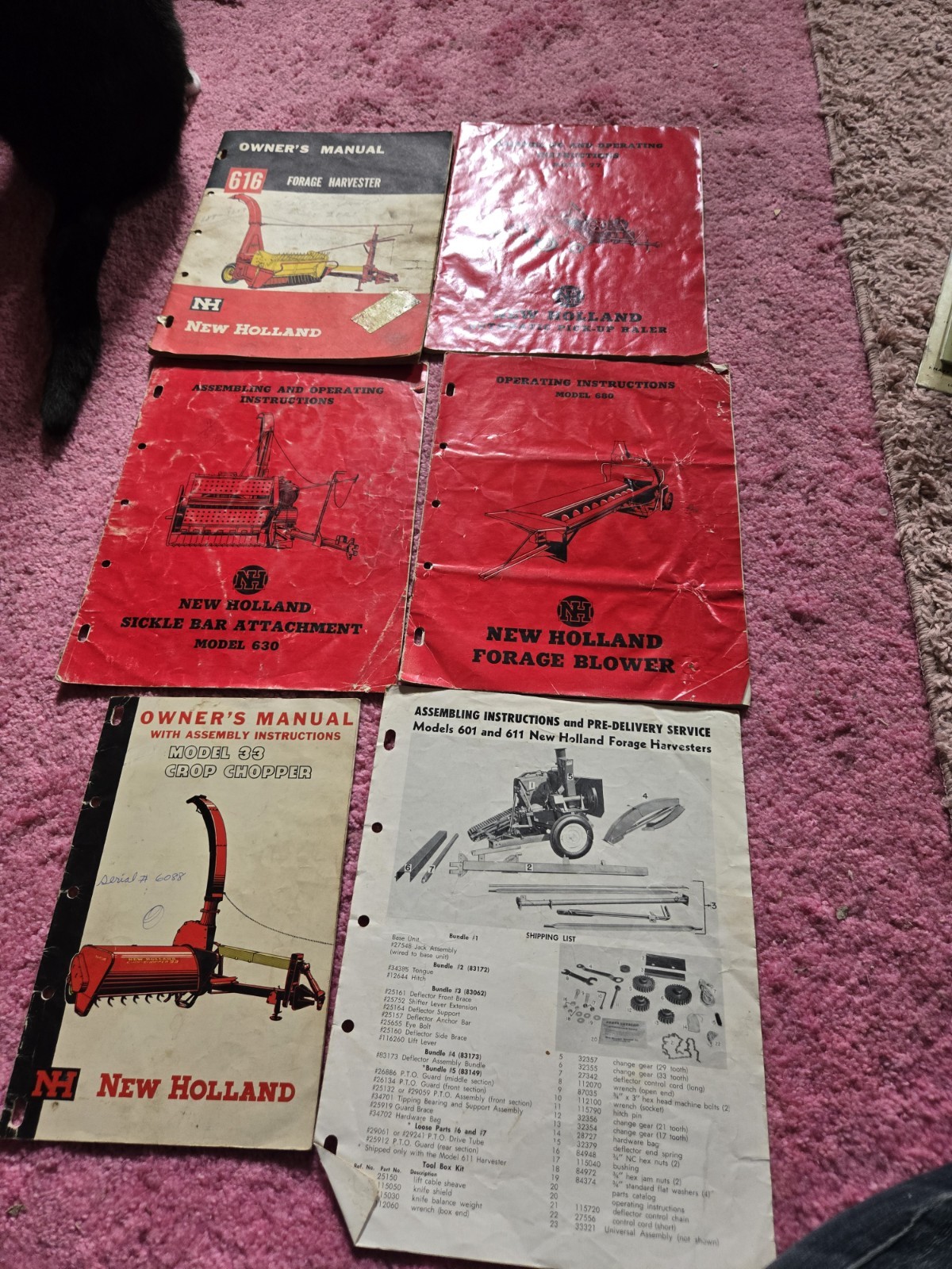 Vintage New Holland Farm Equipment Manuals