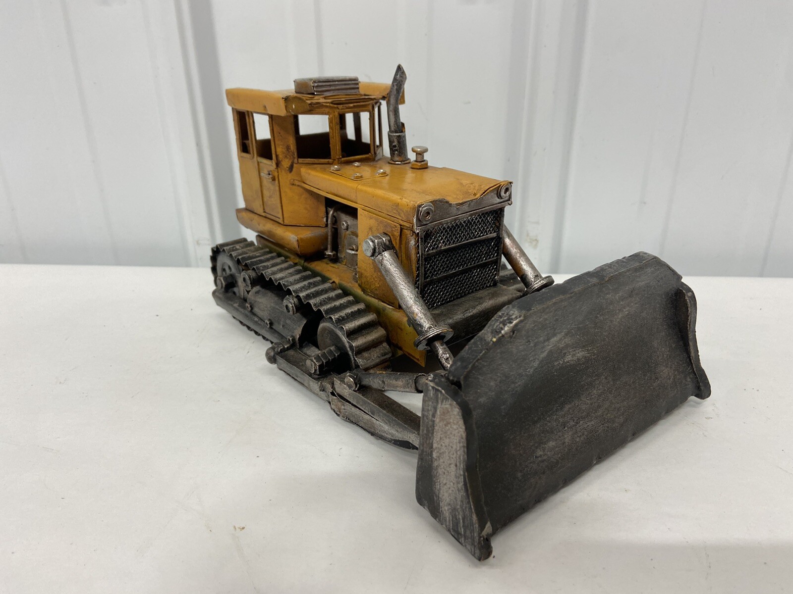 Vintage Bulldozer Metal Scale Model 10″ Collector Construction Bulldozer