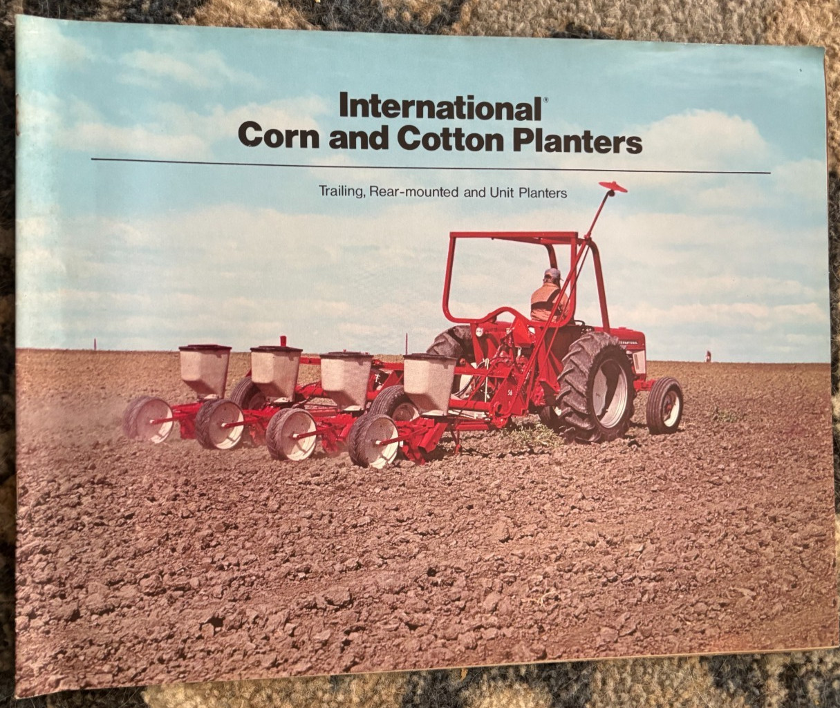 International Harvester Corn & Cotton Planters For 1976 Brochure AMIL26