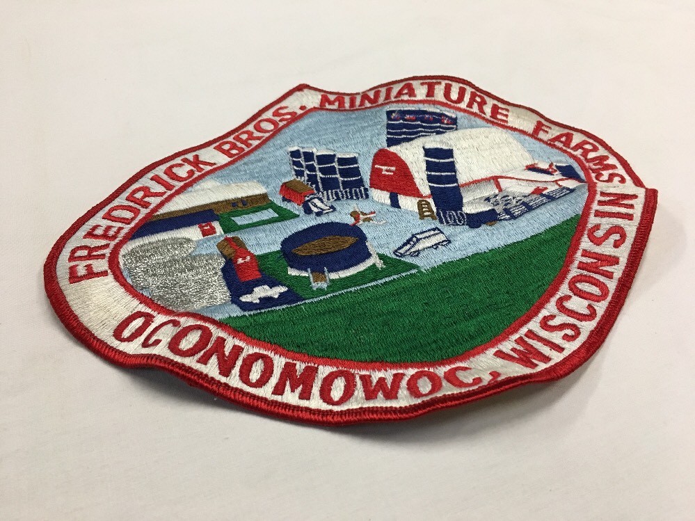 Vintage Patch Fredrick Bros Miniature Farms Oconomowoc, Wi. Large 9″ X 7 1/2″