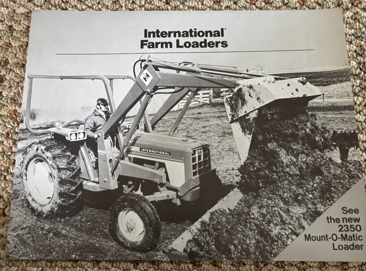 International Harvester Farm Loaders For 1974 Brochure FCCA25
