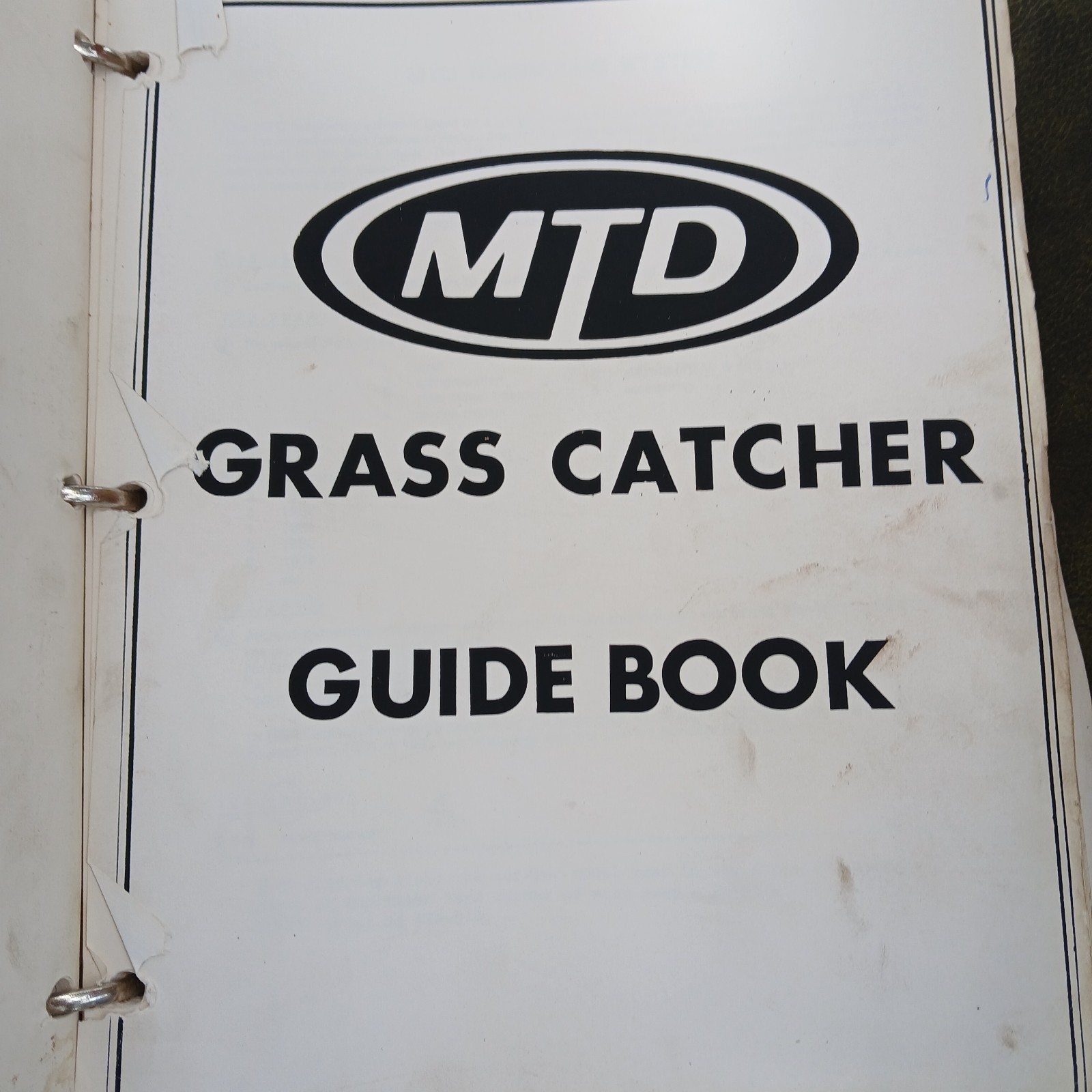White Lawn Tractors & Attachments Shop Parts Manual