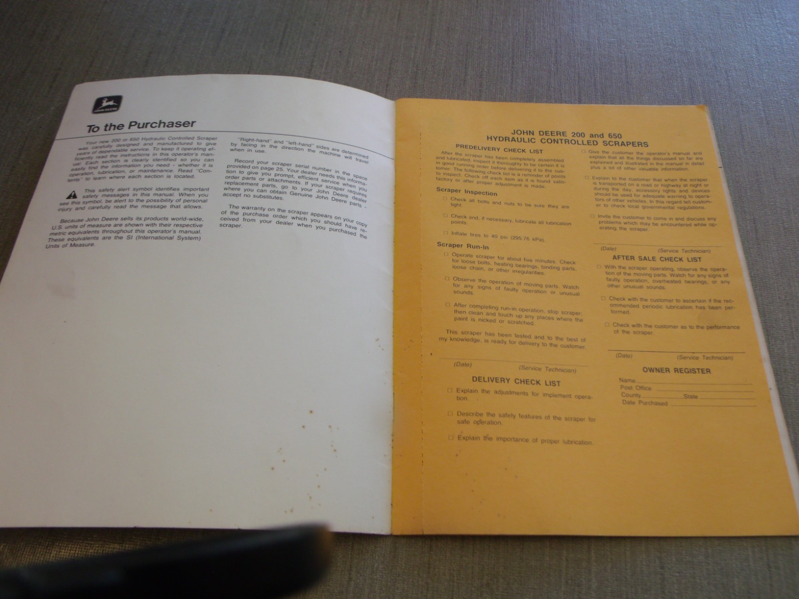COLLECTIBLE JOHN DEERE 200 AND 650 HYDRAULIC CONTROLLED SCRAPERS OPERATOR MANUAL