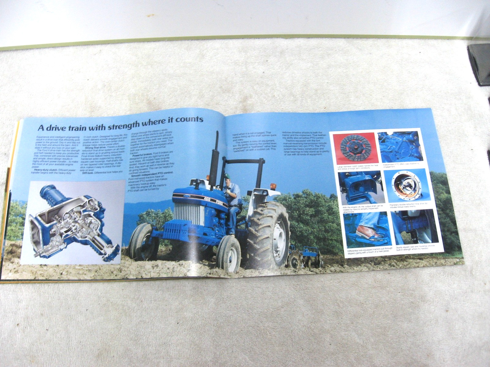 VINTAGE 1987 FORD TRACTOR 32 – 52 HP BROCHURE 2810 2910 3910 4610