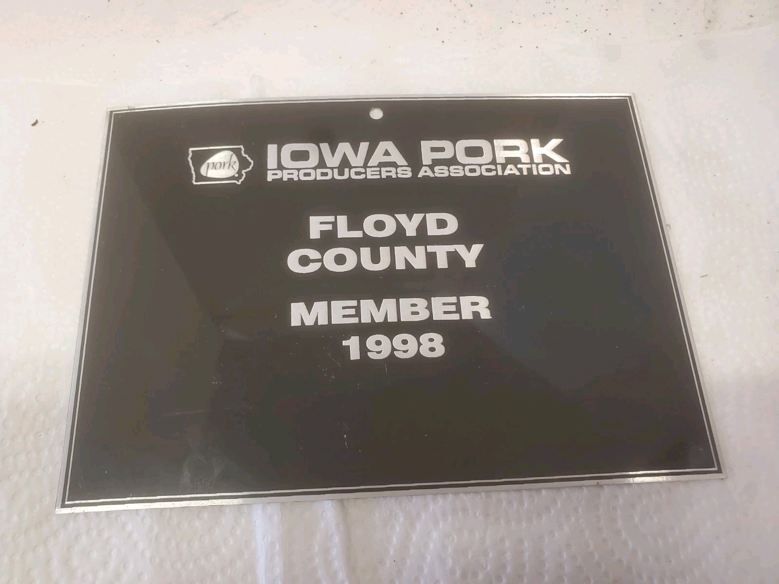 7-1/2″ X 5-1/2″ Metal Sign Iowa Pork Producers Association Floyd County 1998 Pig