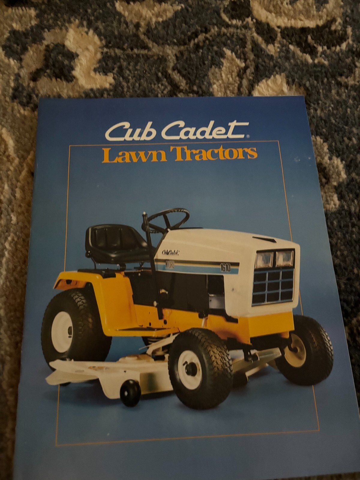 Cub Cadet 805 1105 1110 1605 1610 Lawn Tractor Brochure FCCA24