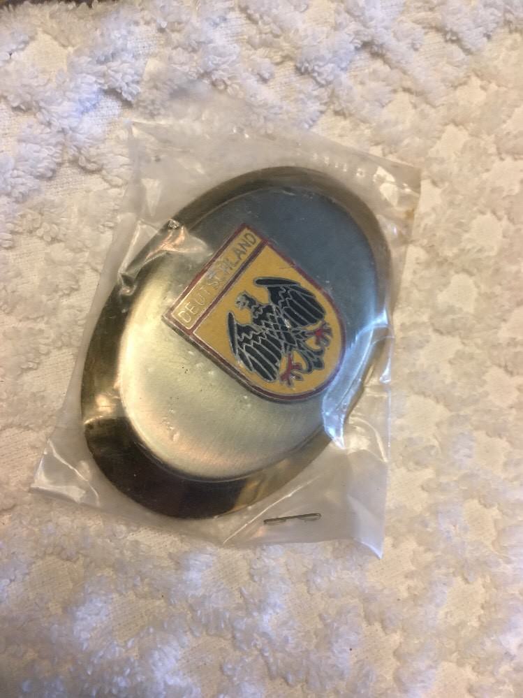 NEW Deutschland Enamel COLLECTOR BELT BUCKLE~Yellow/Black~HOOVER’S MFG. CO
