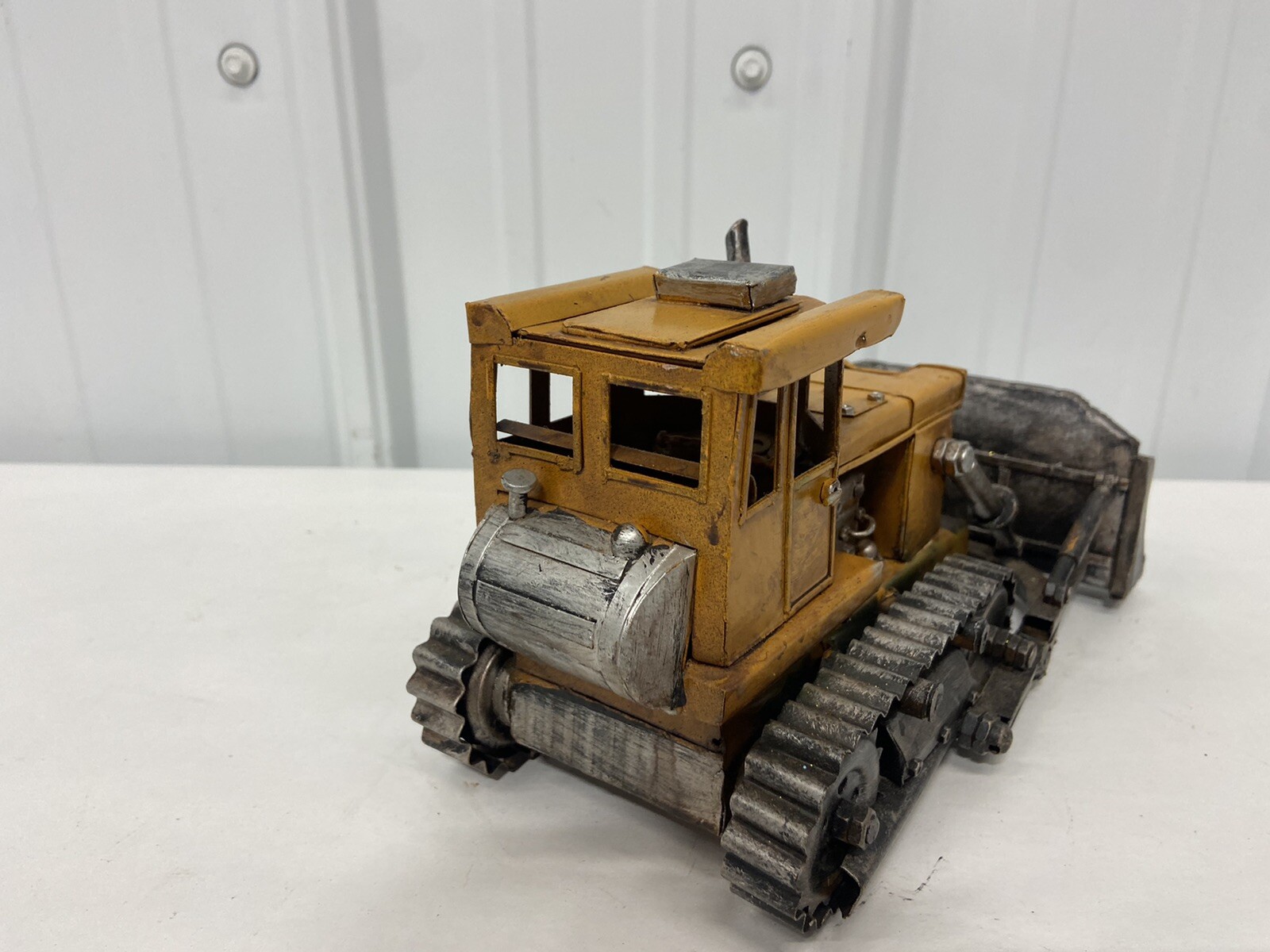 Vintage Bulldozer Metal Scale Model 10″ Collector Construction Bulldozer