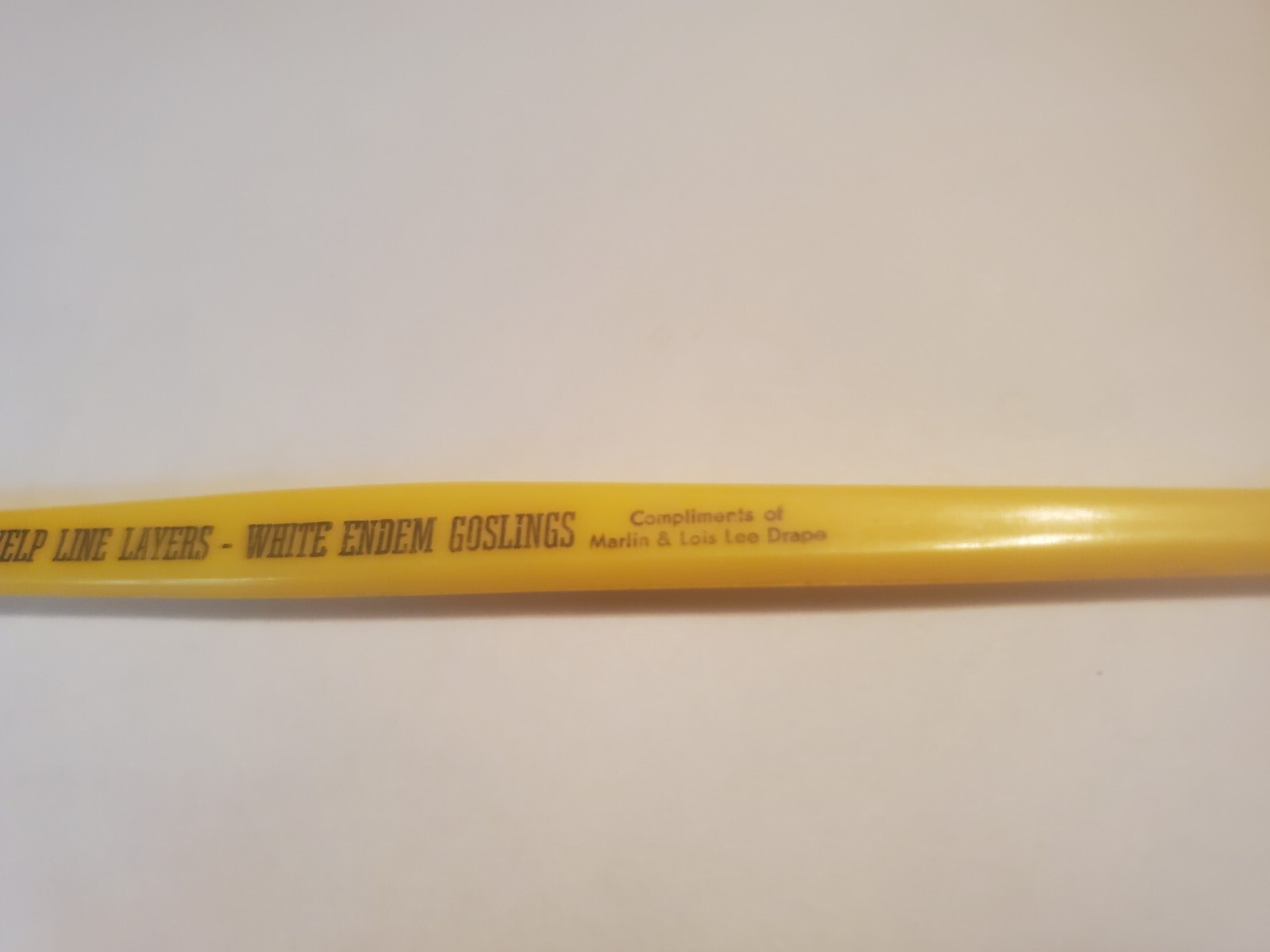 10″ plastic spatula stork hatchery Fredericksburg iowa drape welp line layers