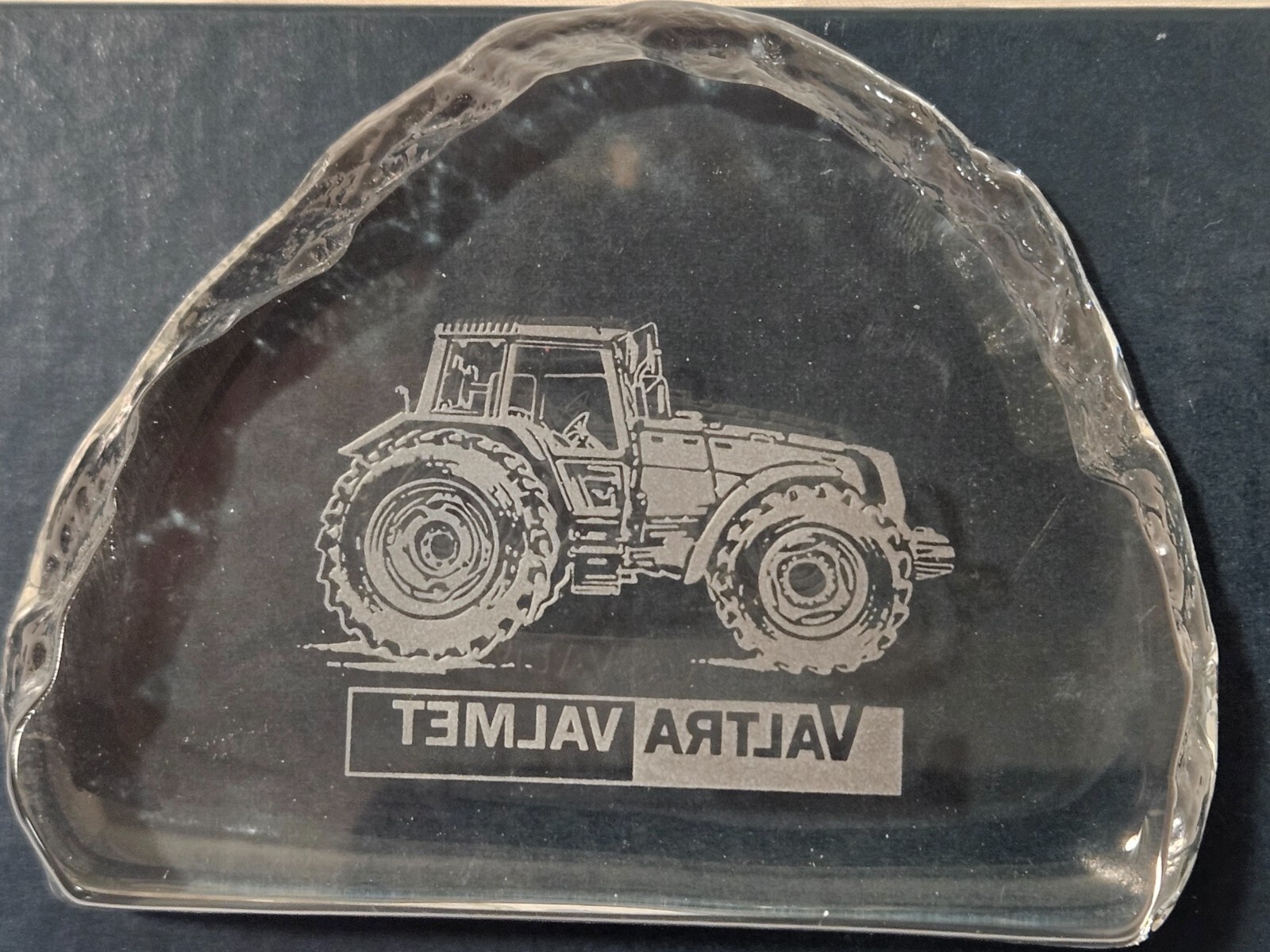 NEW VALTRA VALMENT DEALER EDITION TRACTOR GLASS COLLECTIBLE